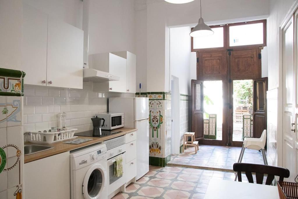 4 - Acogedora Habitacion Junto A Ruzafa Con Bano Privado Y Aire Acondicionado Valence Extérieur photo
